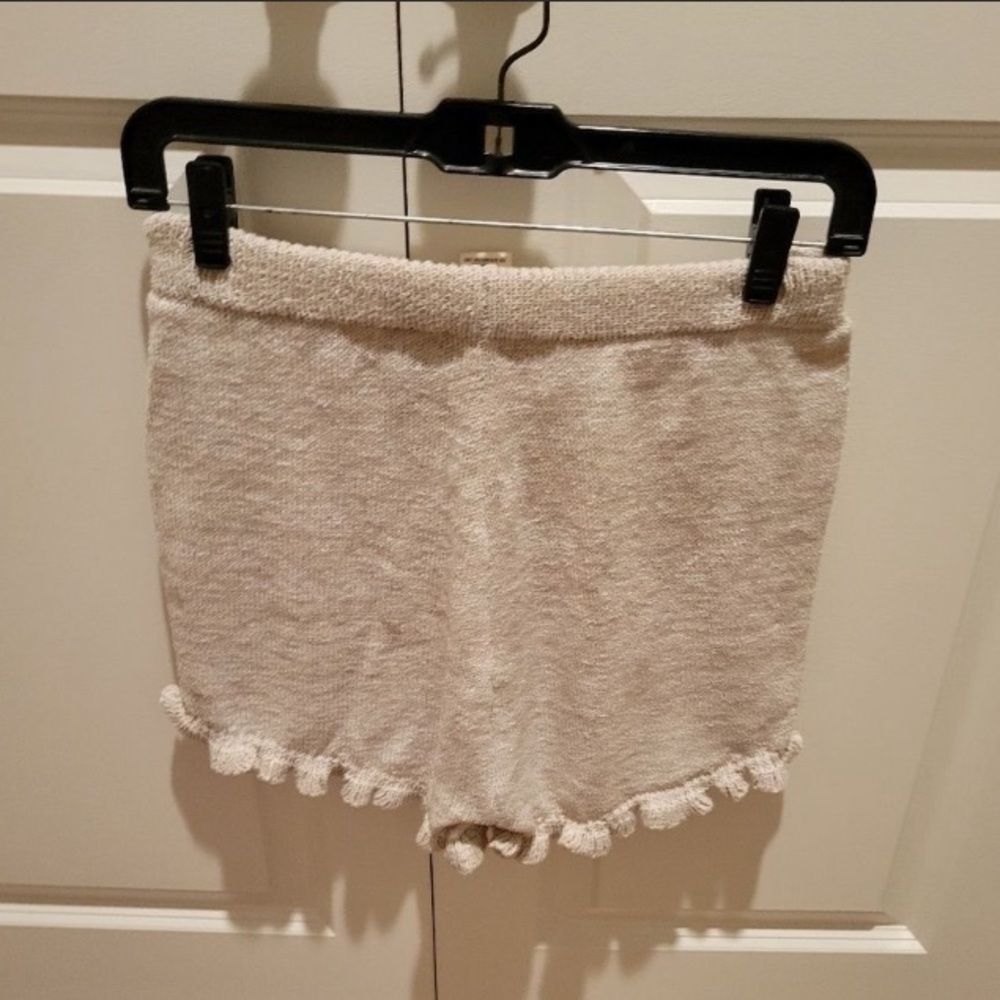 2-Piece Sweater Knit Sleeveless Top And Shorts - Picture 8 of 11